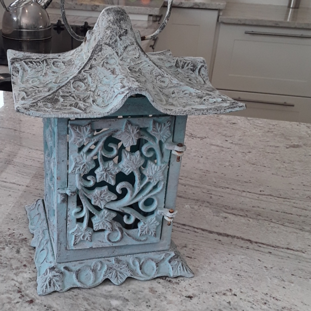 Unusual Candle Lantern Pagoda